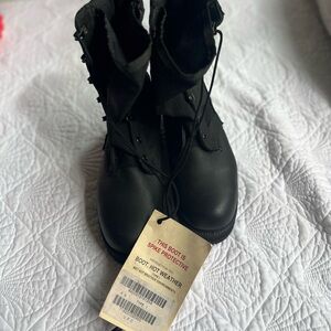 Black Spike Protective Boots well o size 4w